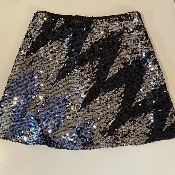French Connection Emin Sequined Women’s Embellished Sequined Mini Skirt 2 Black - Picture 7 of 11